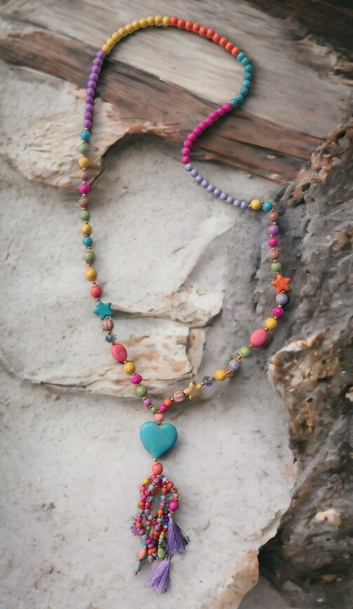 Kette Boho bunt mit blauem Herzanhänger lang