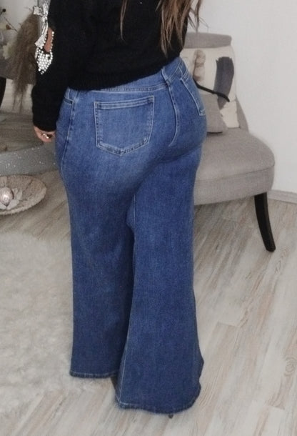 Jeanshose  in Stretch mit Schlag